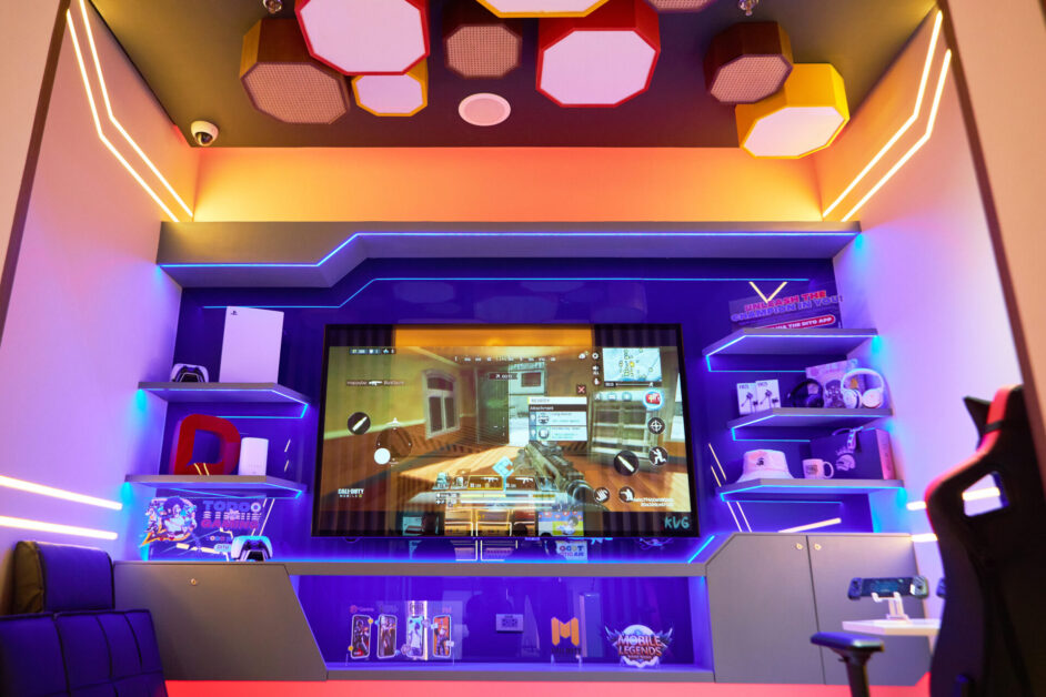 Dito Flagship Store SM Megamall - 5