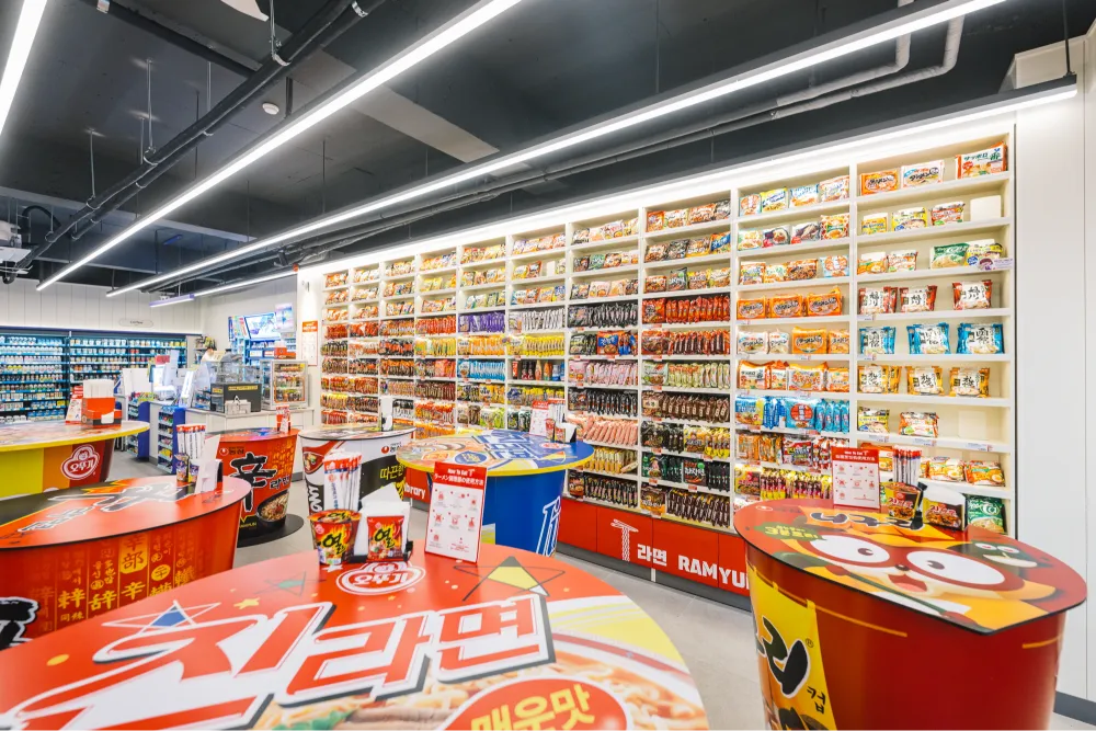 CU Hongdae Sangsang Branch Ramyun Library