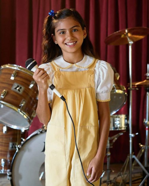 Madison-Taylor-Baez-Selena-TV-Series_Netflix-buzzsetter