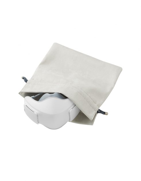 11 LG PuriCare™ Wearable Air Purifier