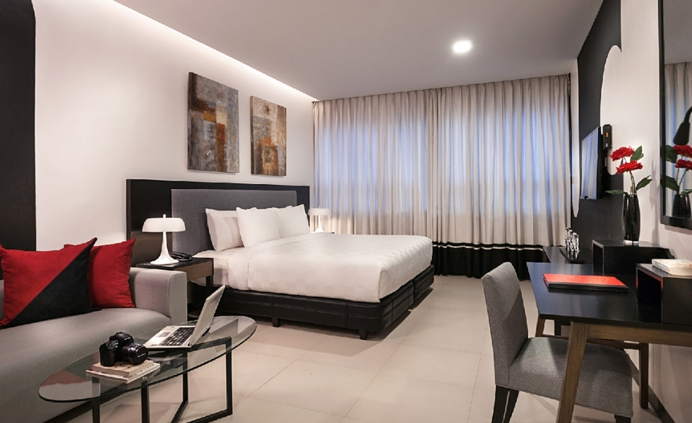 Summit Hotel Magnolia Deluxe Room