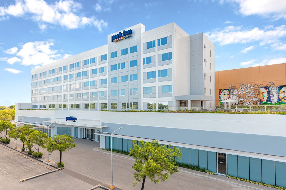Park Inn by Radisson Bacolod Facade Revised