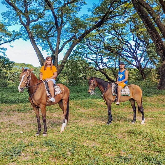 El Kabayo horseback riding clark couple