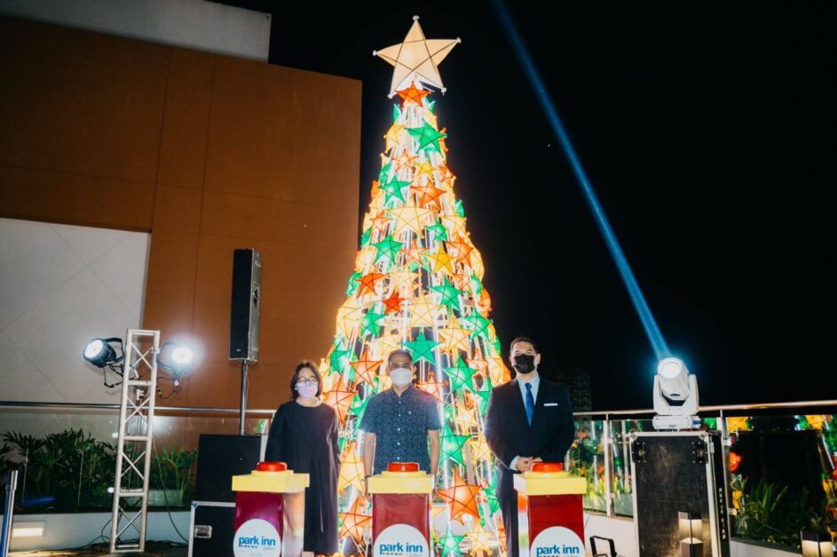 Park Inn by Radisson Bacolod Christmas Tree Lighting Ceremony 1