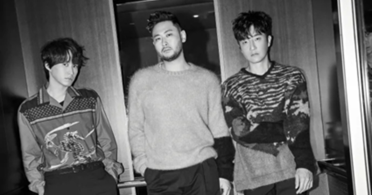 EPIK High Live IN Manila Cover 2