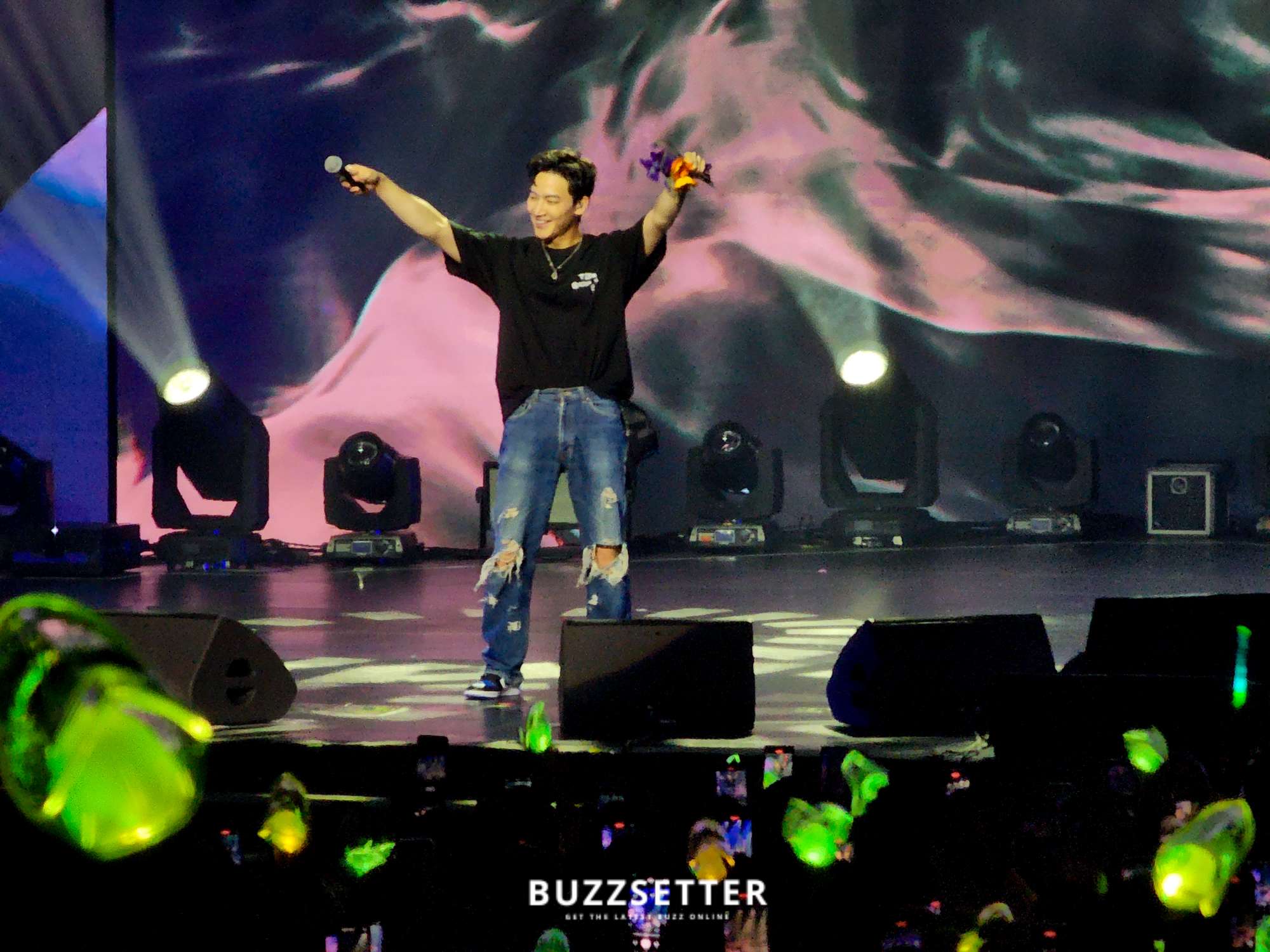 jay b hype the crowd