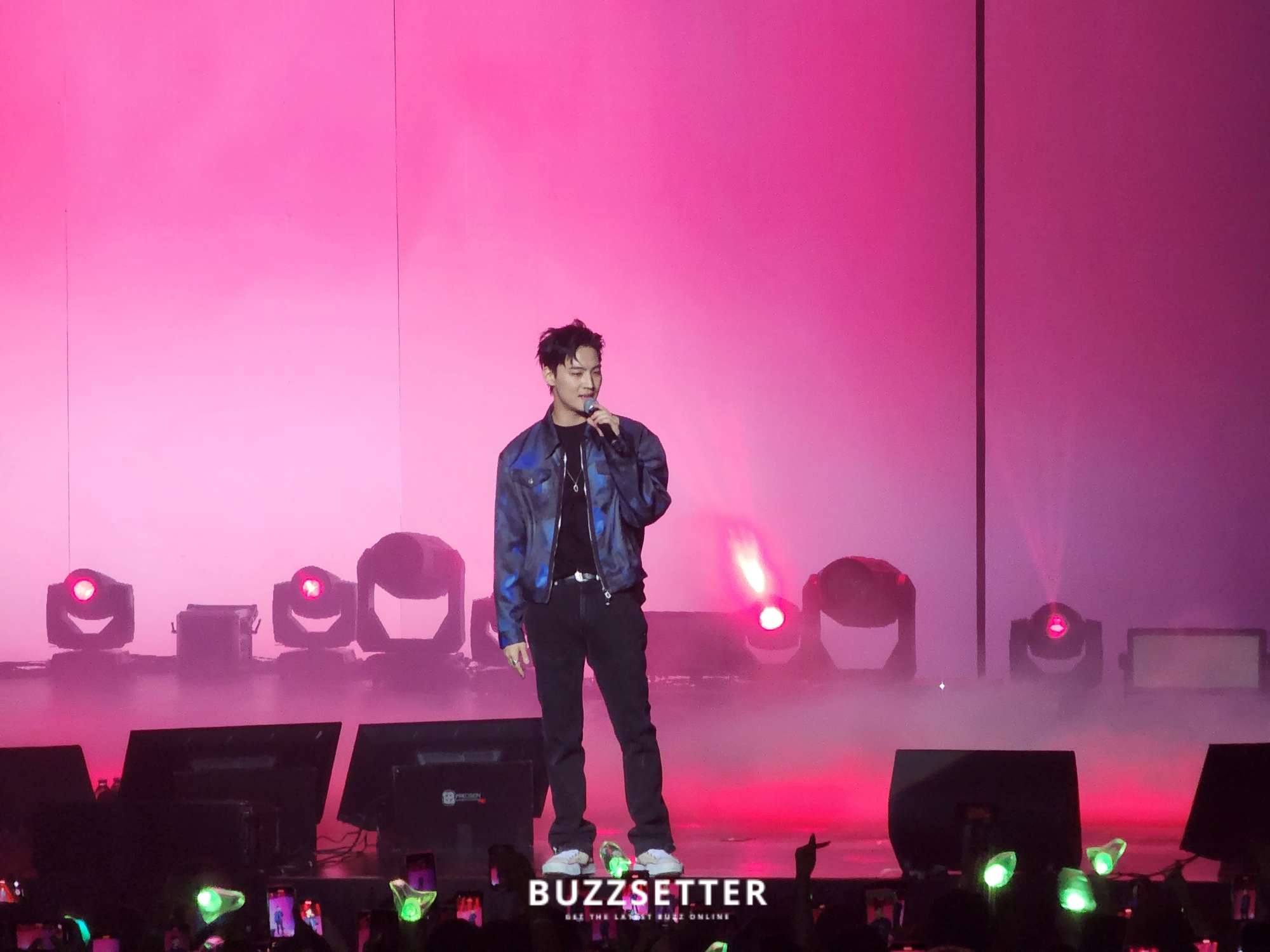 jay b perform dive into you manila concert