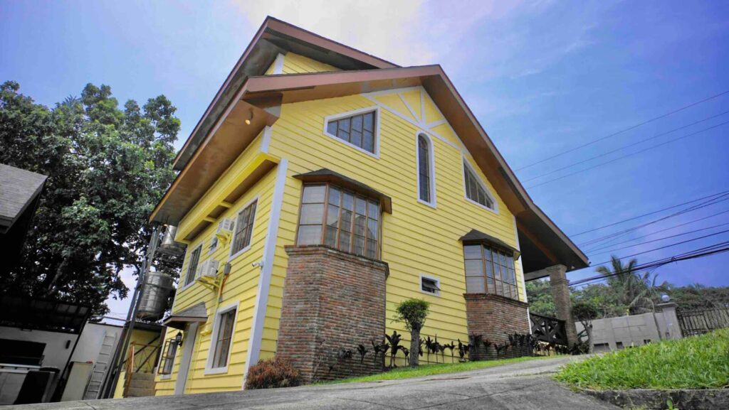7 Cabin - Home in Tagaytay