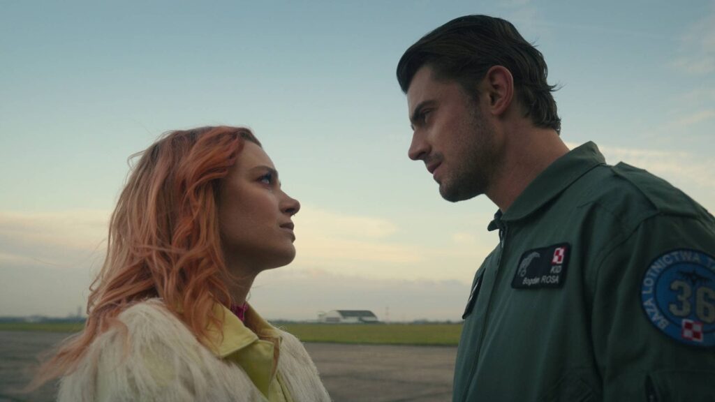 A Girl and an Astronaut 1