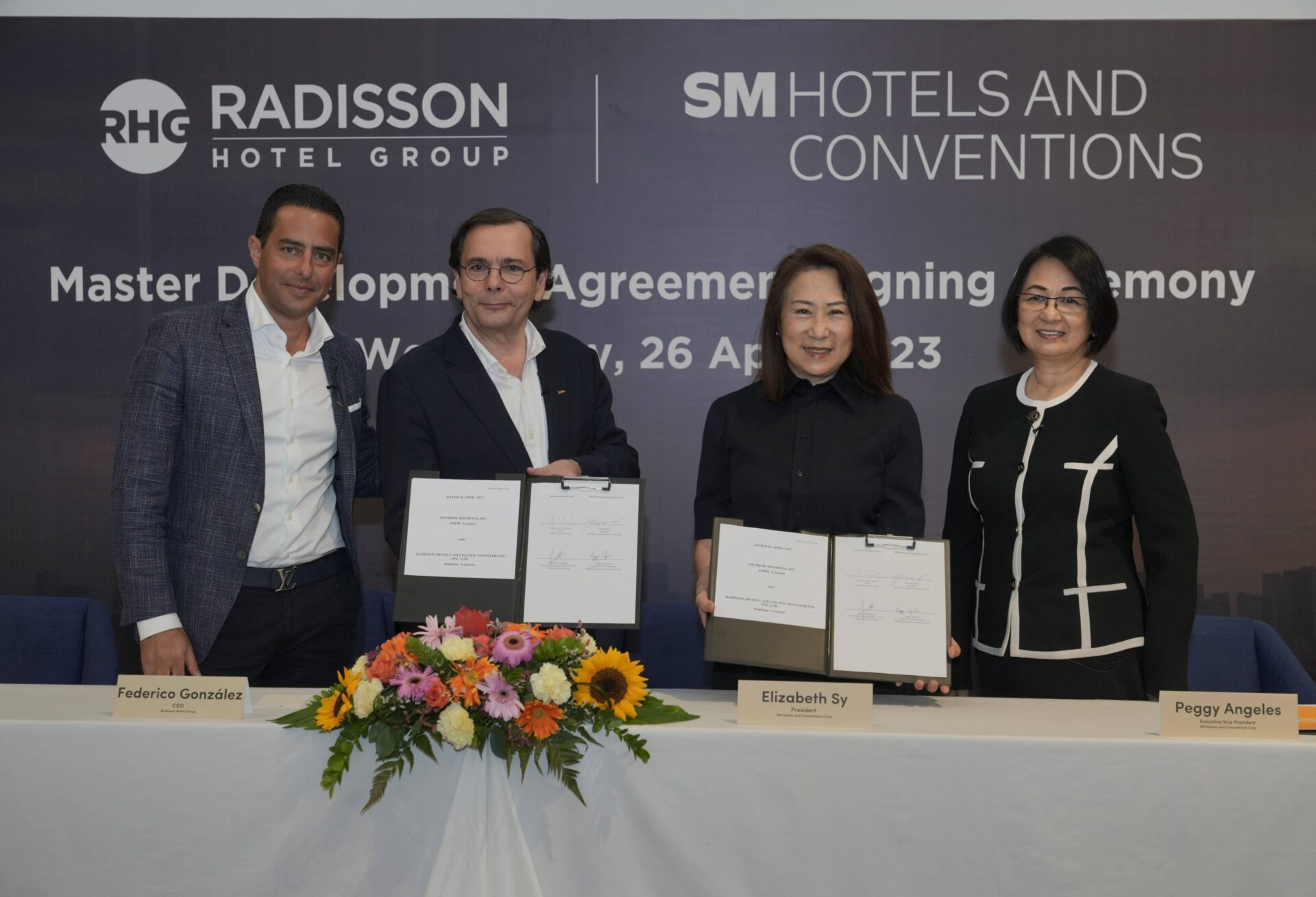 Signing Ceremony RHG and SMHCC Master Development Agreement 2 1 1