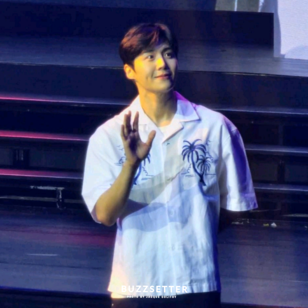 kim seon ho bench fan meeting manila