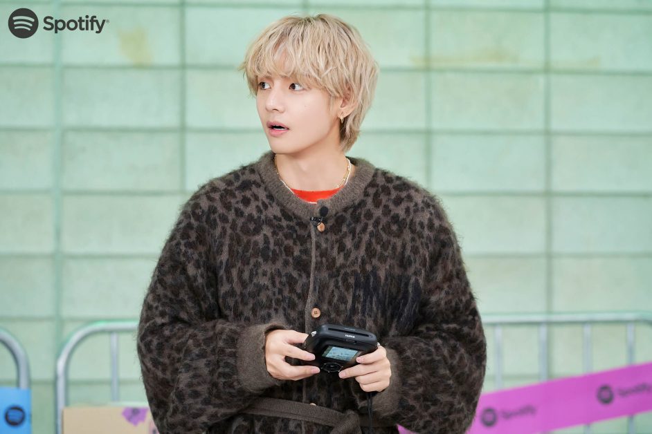 V For Spotify K Pop ON 16