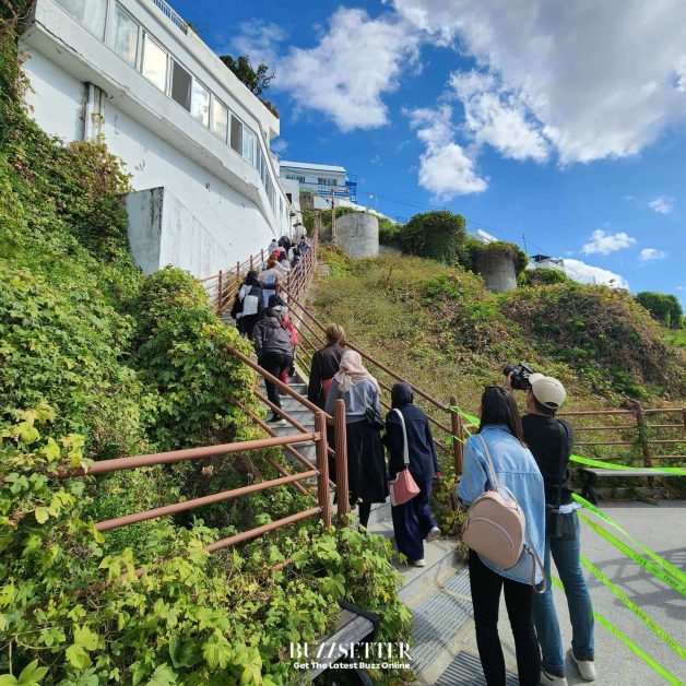 Huinnyeoul Culture Village hike
