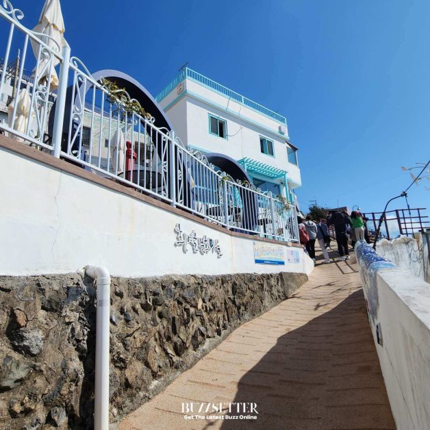 place to visit in busan cafe