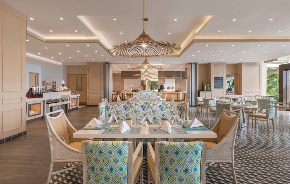 Taal vista hotel veranda chinese new year