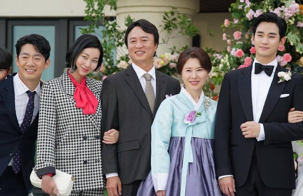 queen of tears kdrama episode 1 baek family