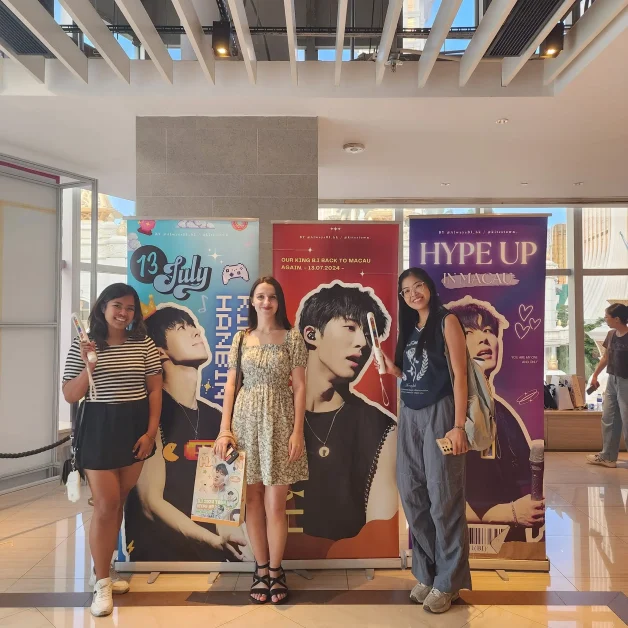 B.I Hype up in macau concert experience