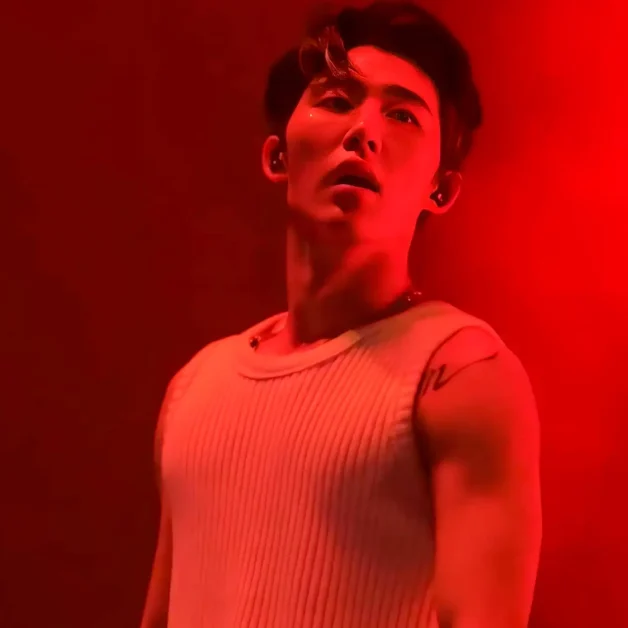 B.I Hype up in macau concert experience 7