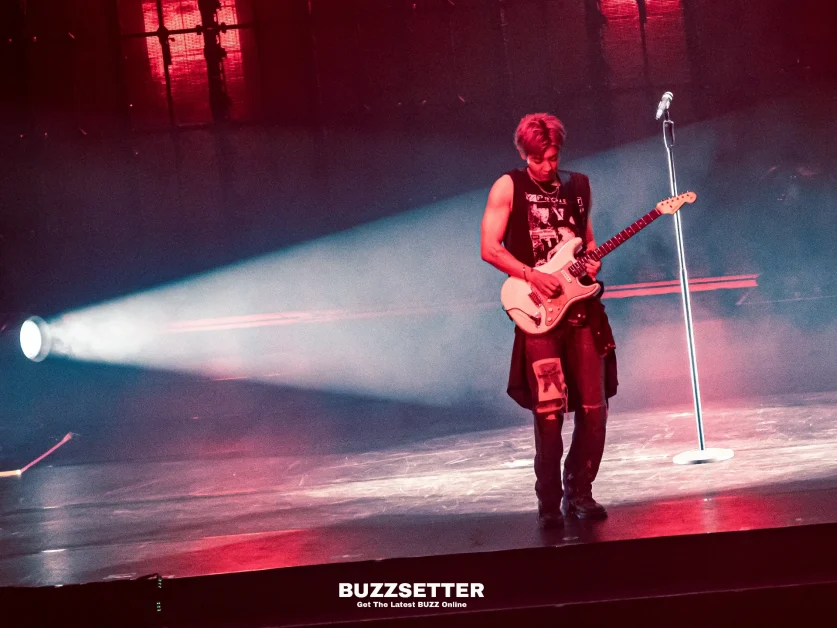 chanyeol city scape manila 3