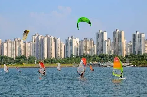 How to Spend a Day at Hangang River Like a Local Water activities