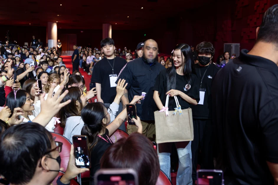 2025 HYERI FANMEETING TOUR Welcome to HYERI STUDIO 2