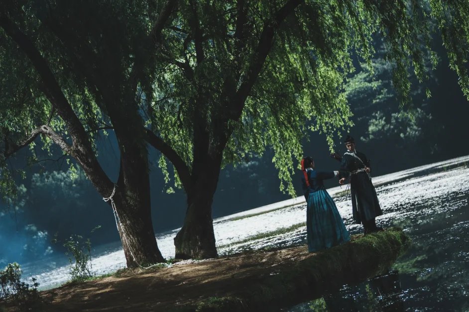 The East Palace netflix 7