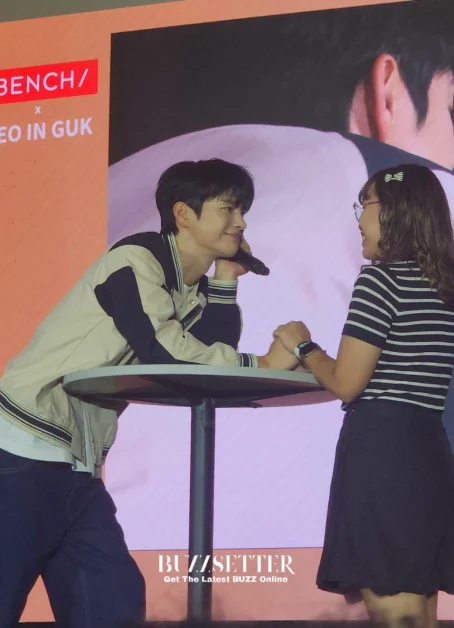 seo in guk bench one step closer fan meeting 7